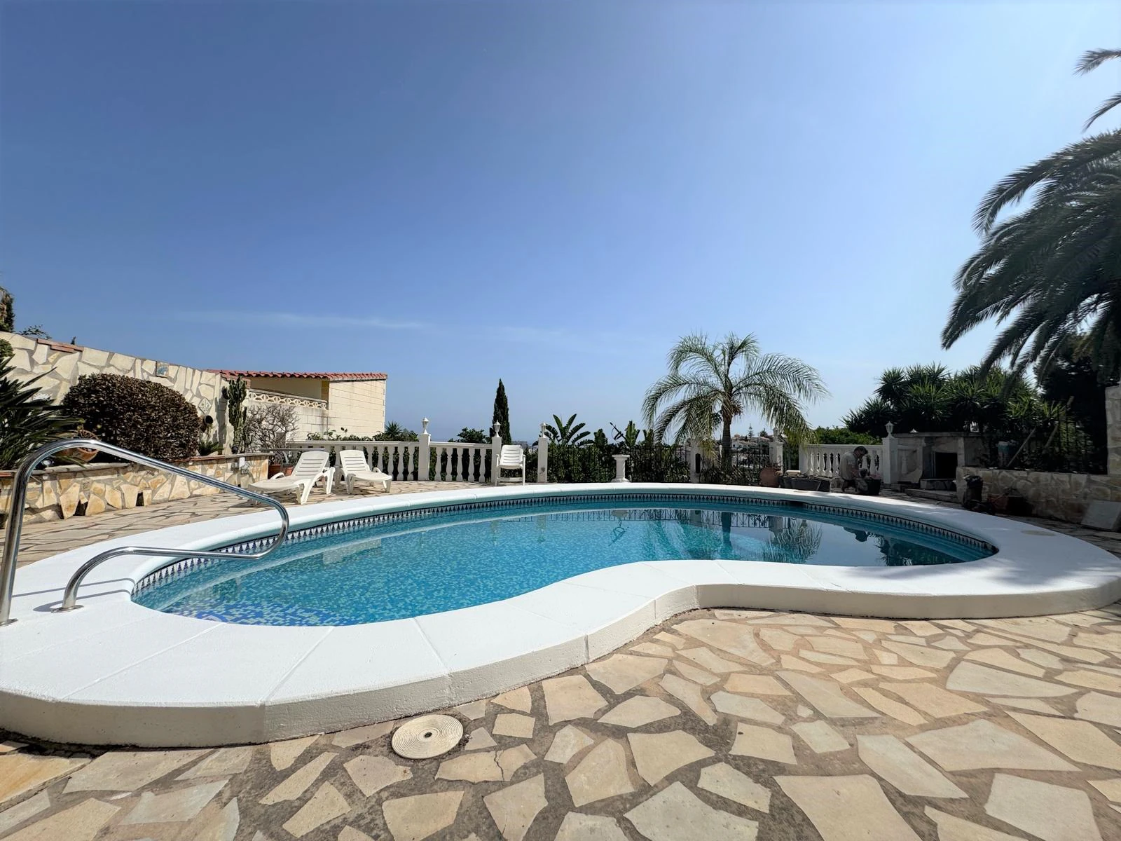 Villa con encanto y vistas al mar. Lista para entrar a vivir
