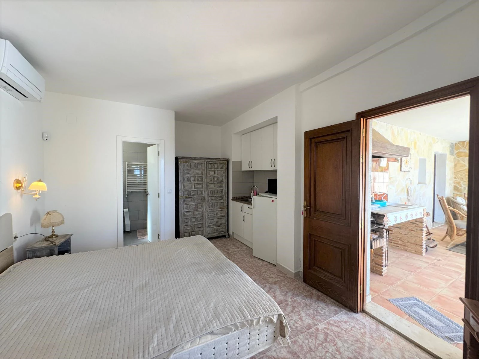Villa con encanto y vistas al mar. Lista para entrar a vivir