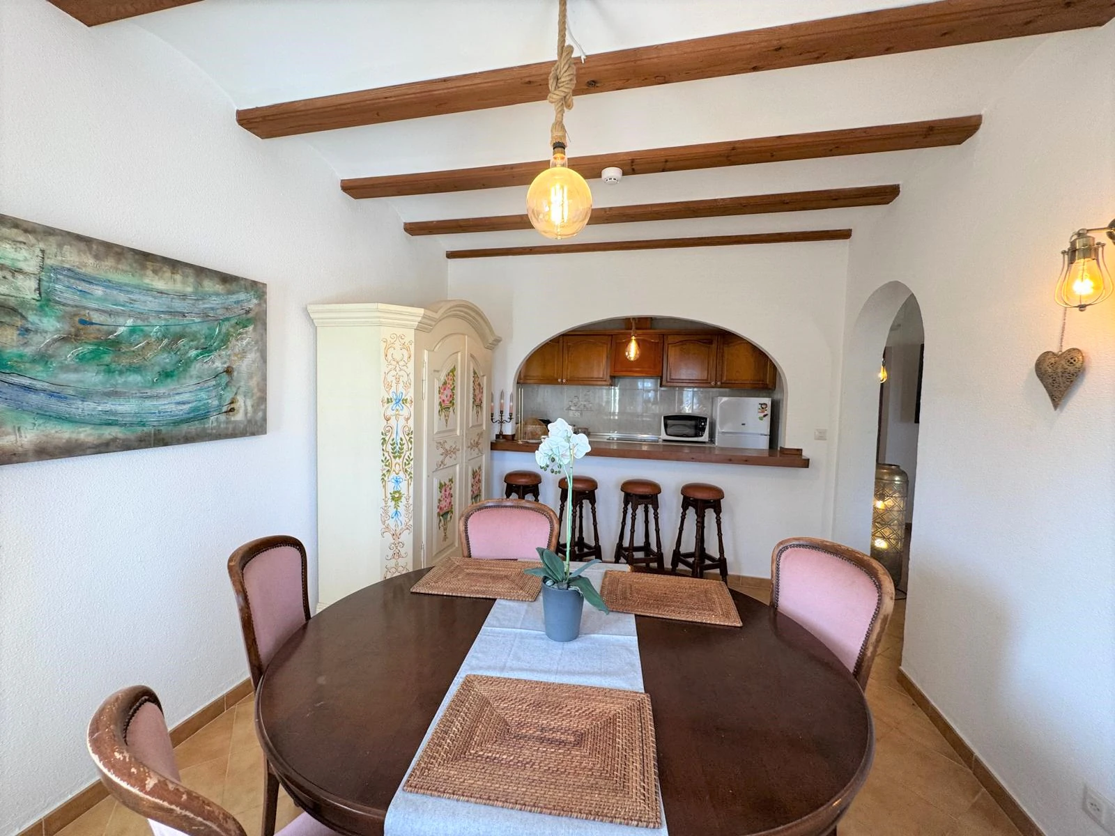 Villa con encanto y vistas al mar. Lista para entrar a vivir