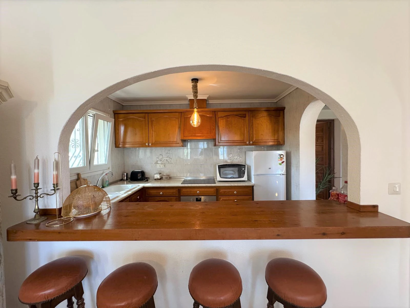 Villa con encanto y vistas al mar. Lista para entrar a vivir