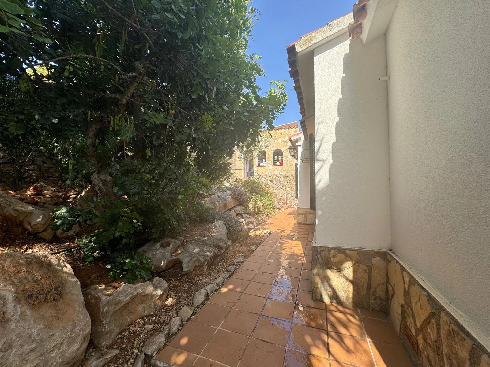 Villa con encanto y vistas al mar. Lista para entrar a vivir