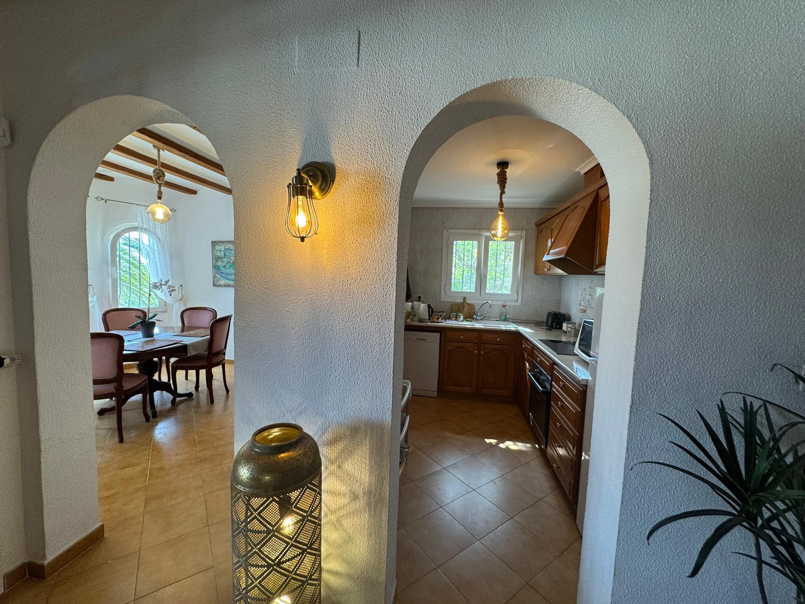 Villa con encanto y vistas al mar. Lista para entrar a vivir