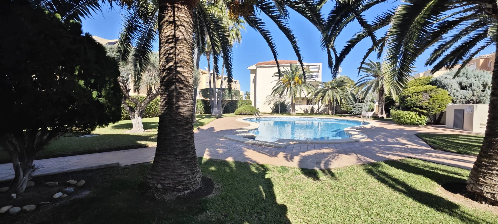 APARTMENT IN A DEVELOPMENT NEAR DÉNIA AND THE BEACH
