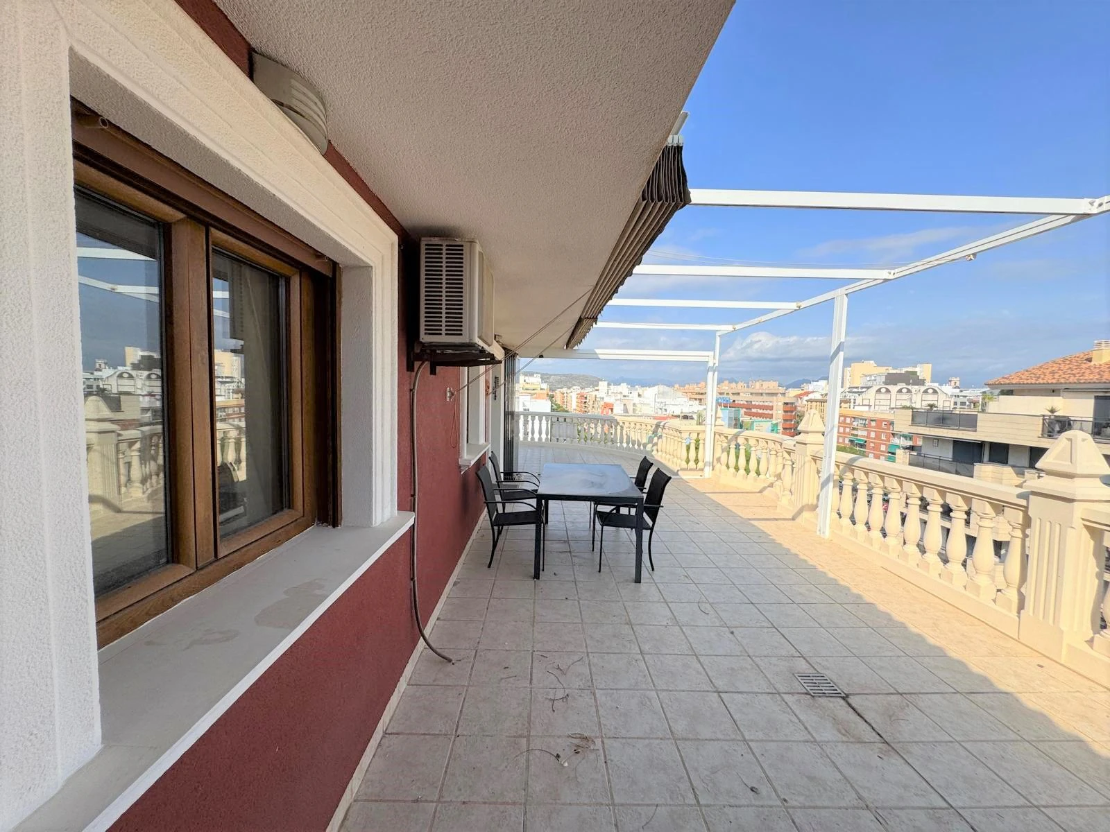 Penthouse duplex avec vue sur le port au cœur de Dénia