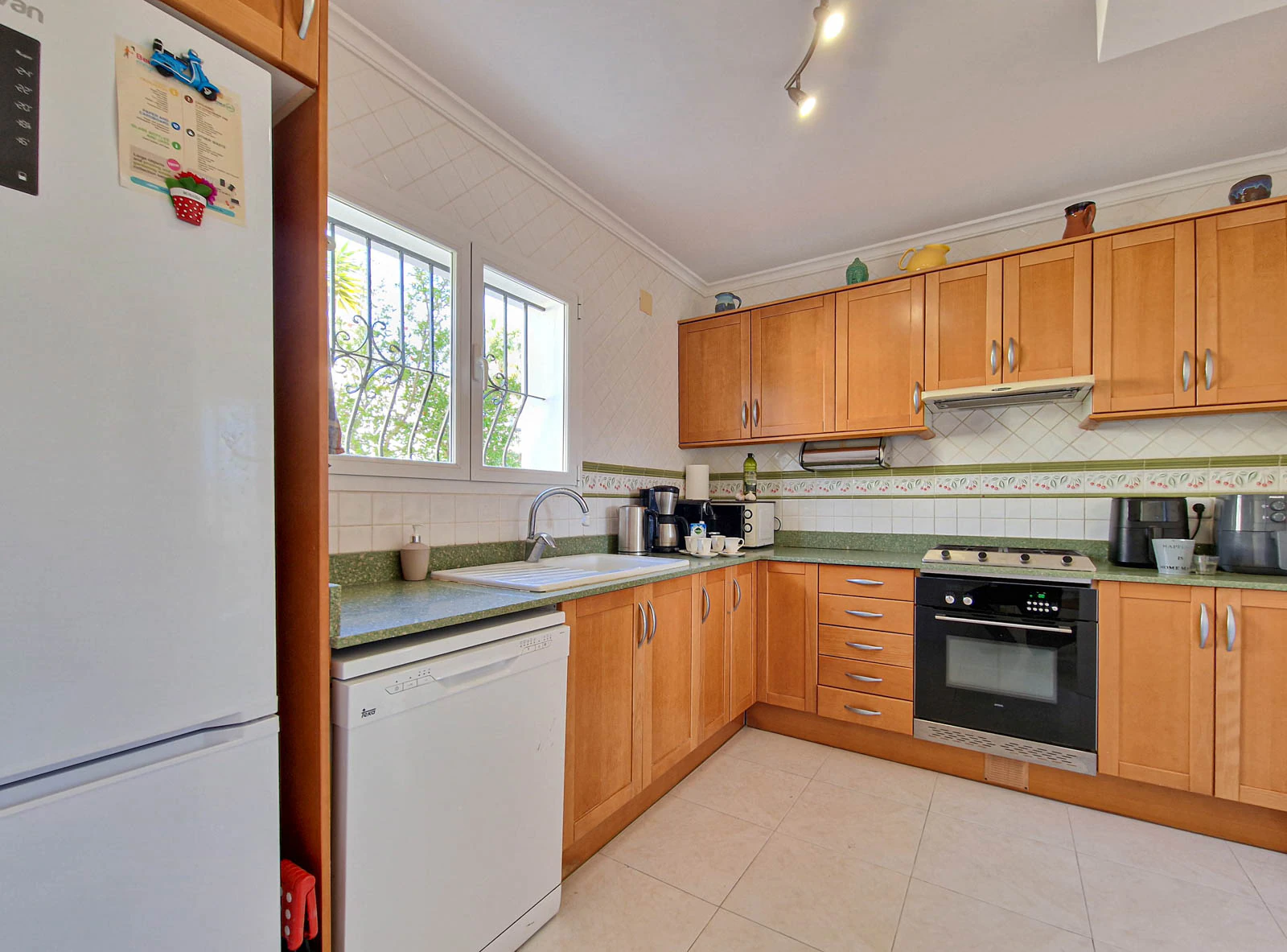 SUMMER HOLIDAY RENTAL