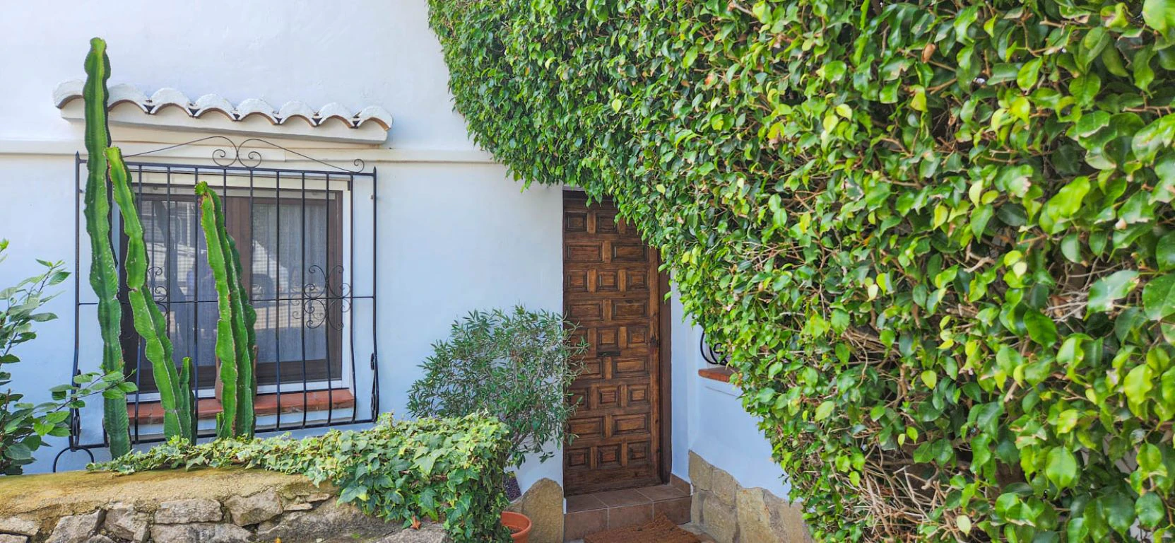 HOLIDAY RENTAL
