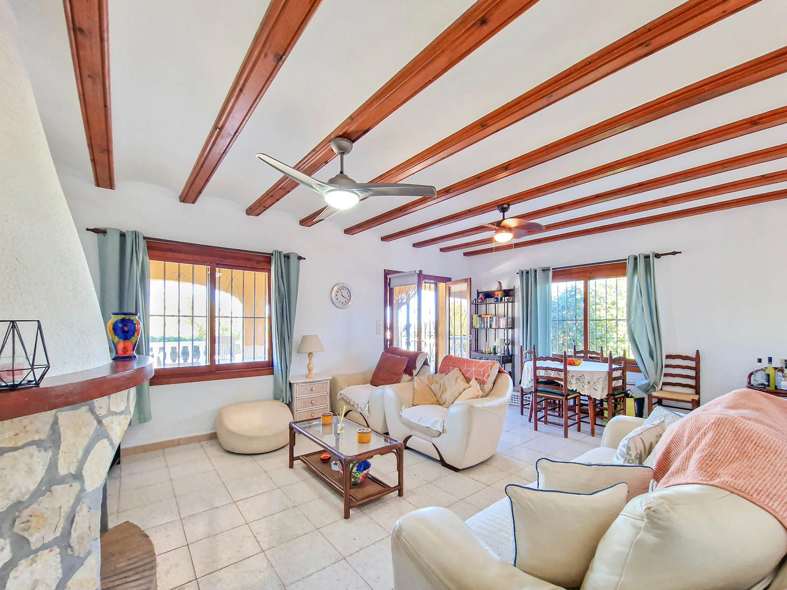 SUMMER RENTAL BENITACHELL WITH VIEWS