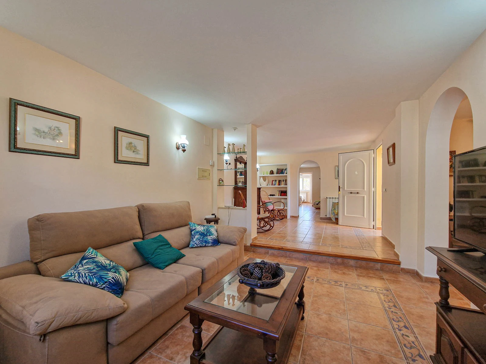 SUMMER RENTAL APARTMENT WITH PRIVATE POOL