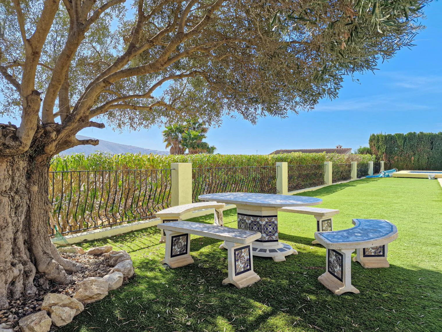 SUMMER HOLIDAY RENTAL