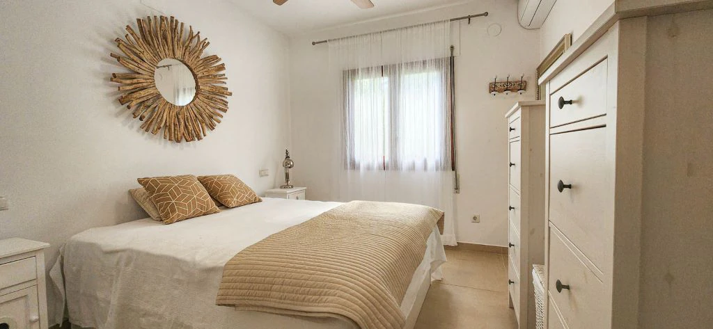 HOLIDAY RENTAL