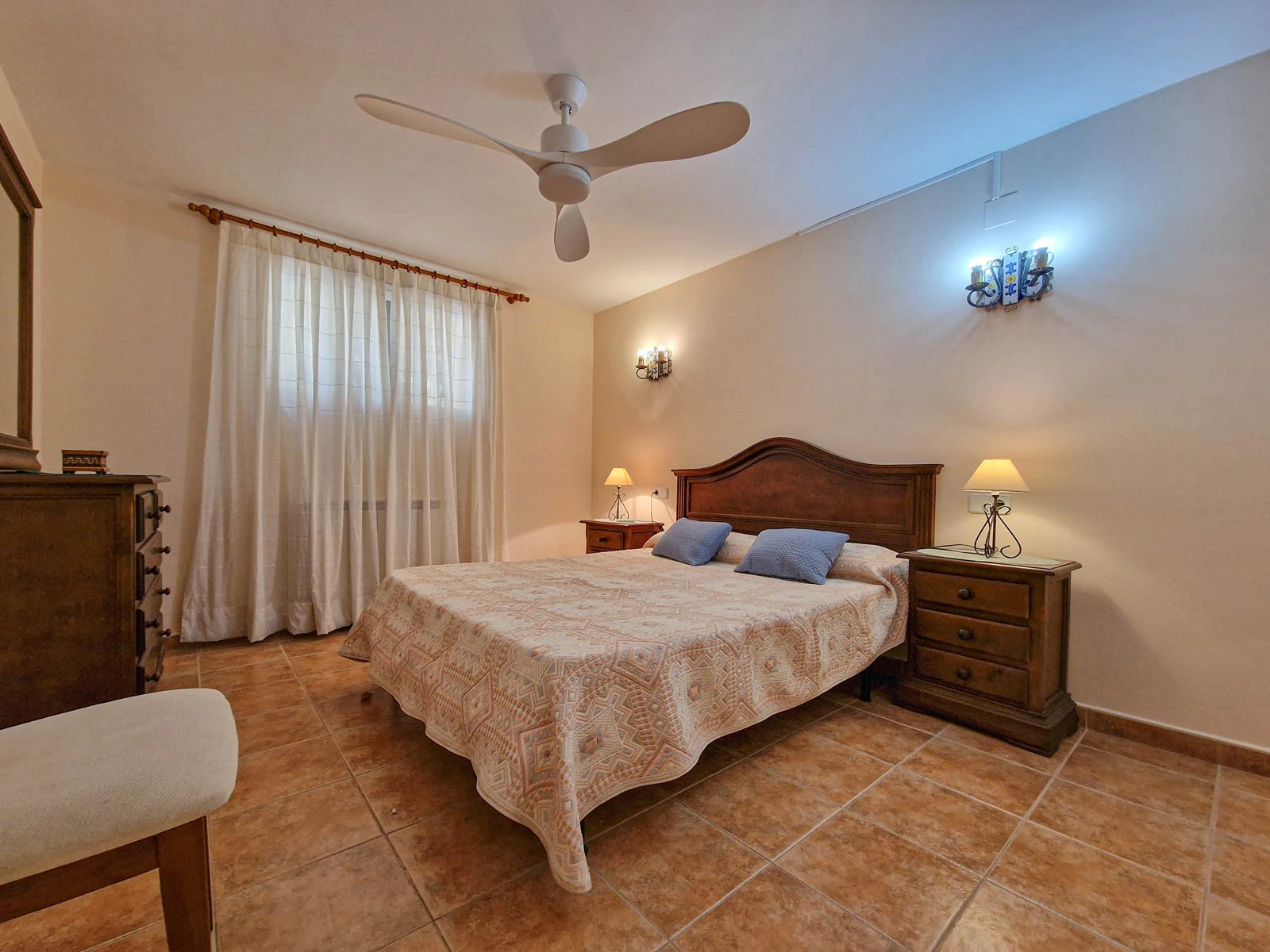 SUMMER RENTAL APARTMENT WITH PRIVATE POOL