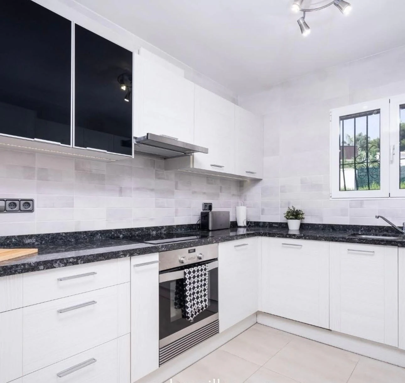 SUMMER RENTAL - MORAIRA - WALKING DISTANCE TO TOWN