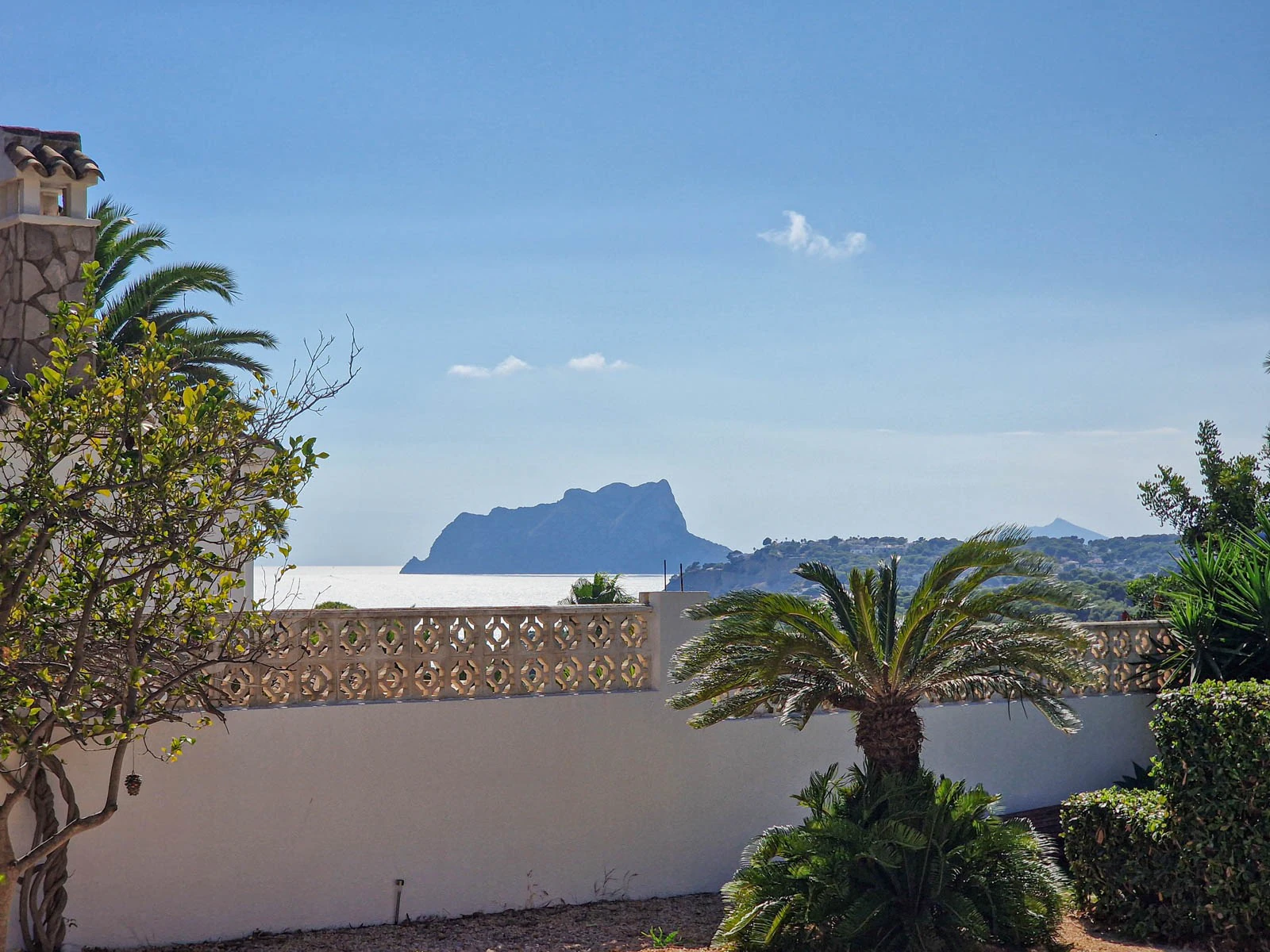SUMMER RENTAL APARTMENT WITH PRIVATE POOL