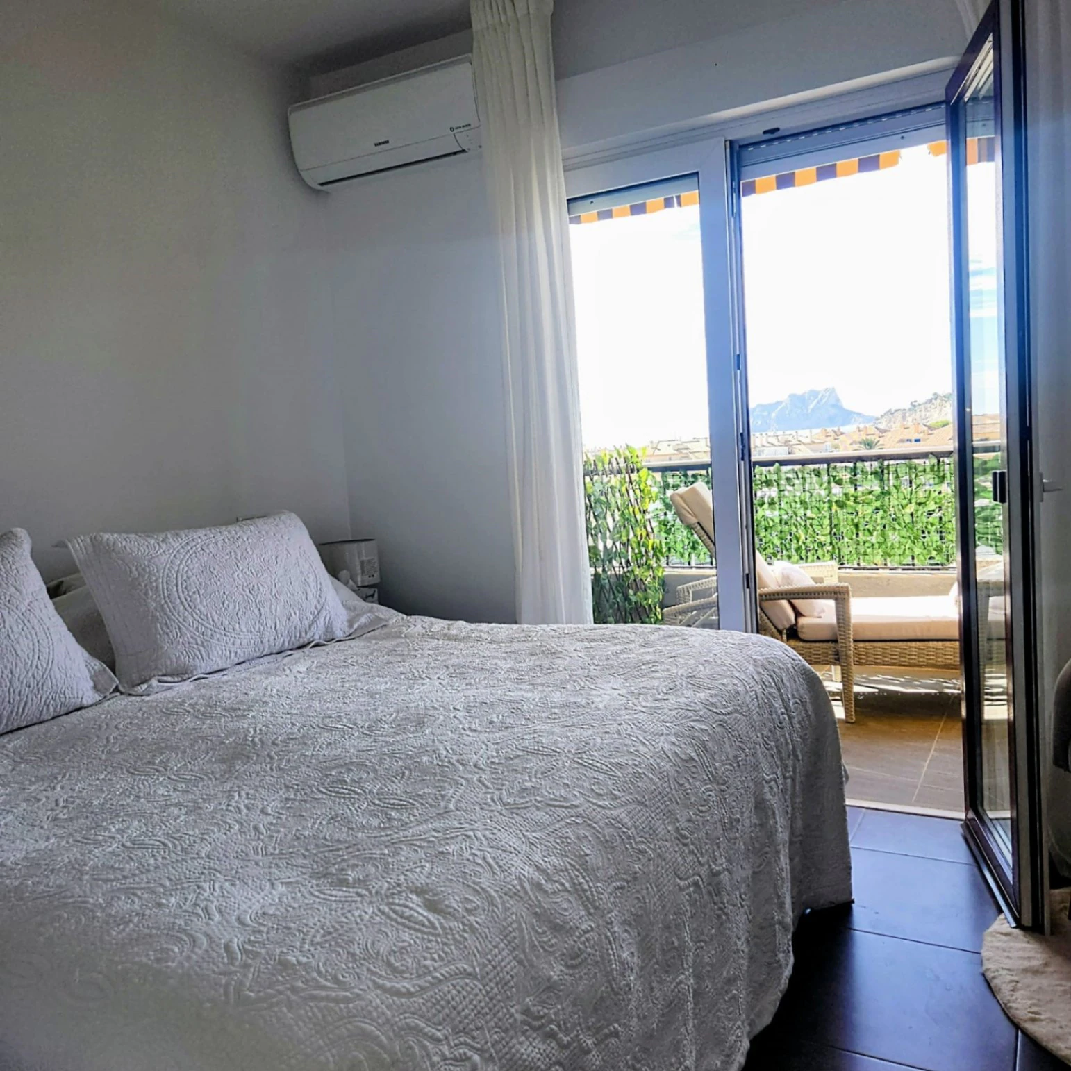 HOLIDAY RENTAL APARTMENT MORAIRA