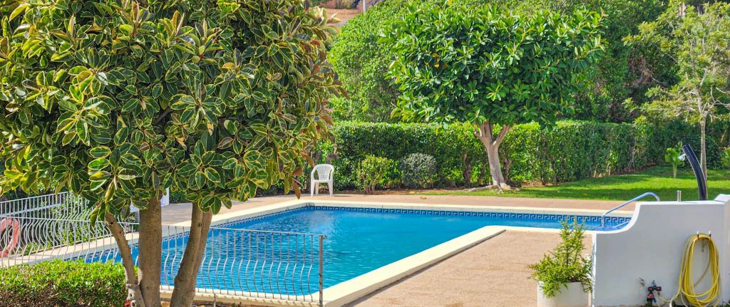 HOLIDAY RENTAL