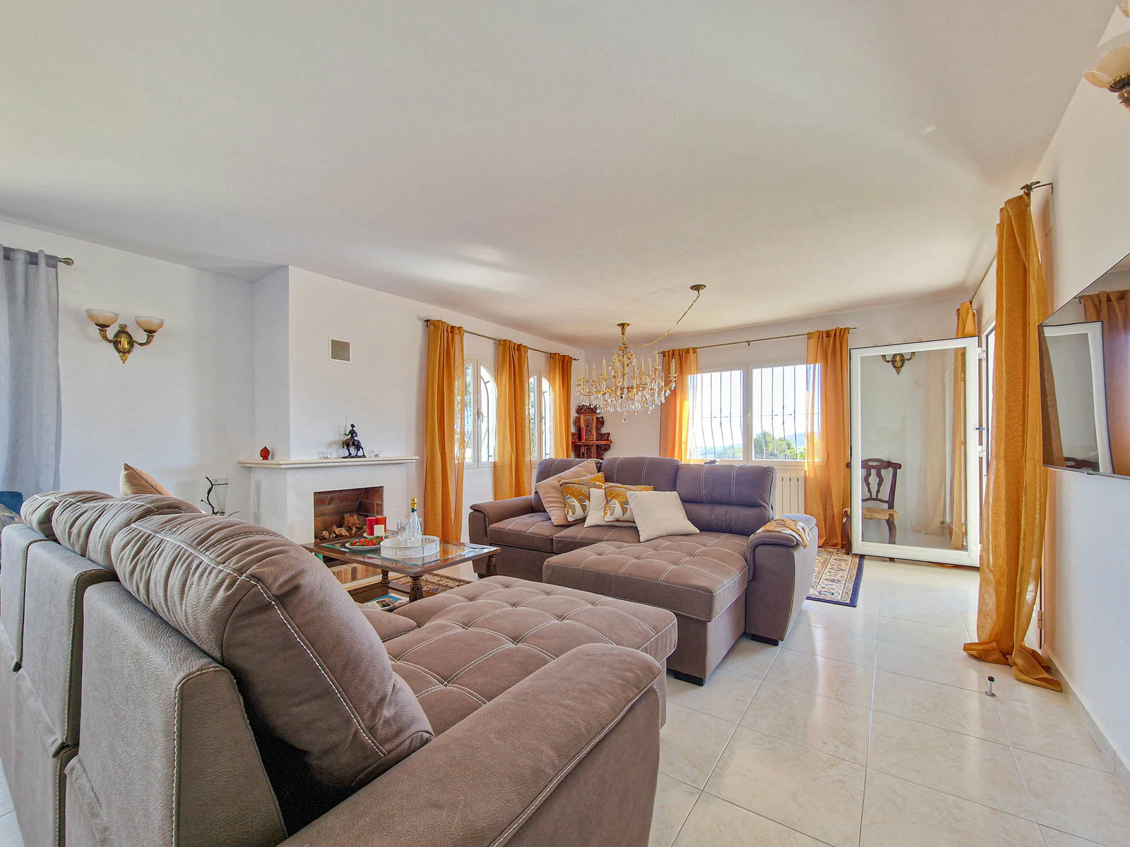 SUMMER HOLIDAY RENTAL