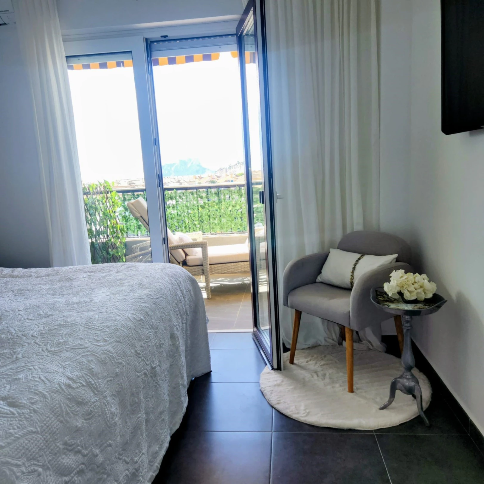 HOLIDAY RENTAL APARTMENT MORAIRA