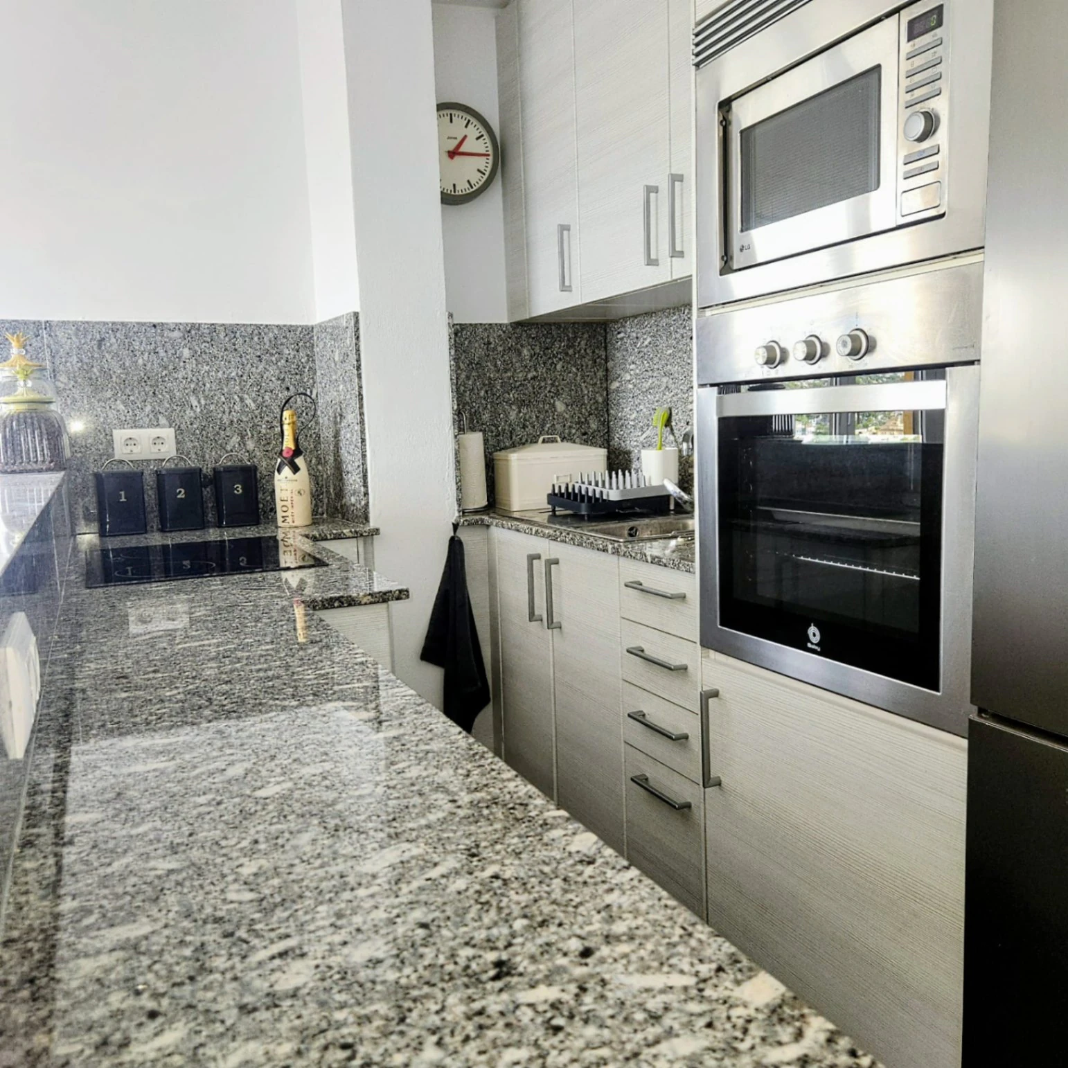 HOLIDAY RENTAL APARTMENT MORAIRA