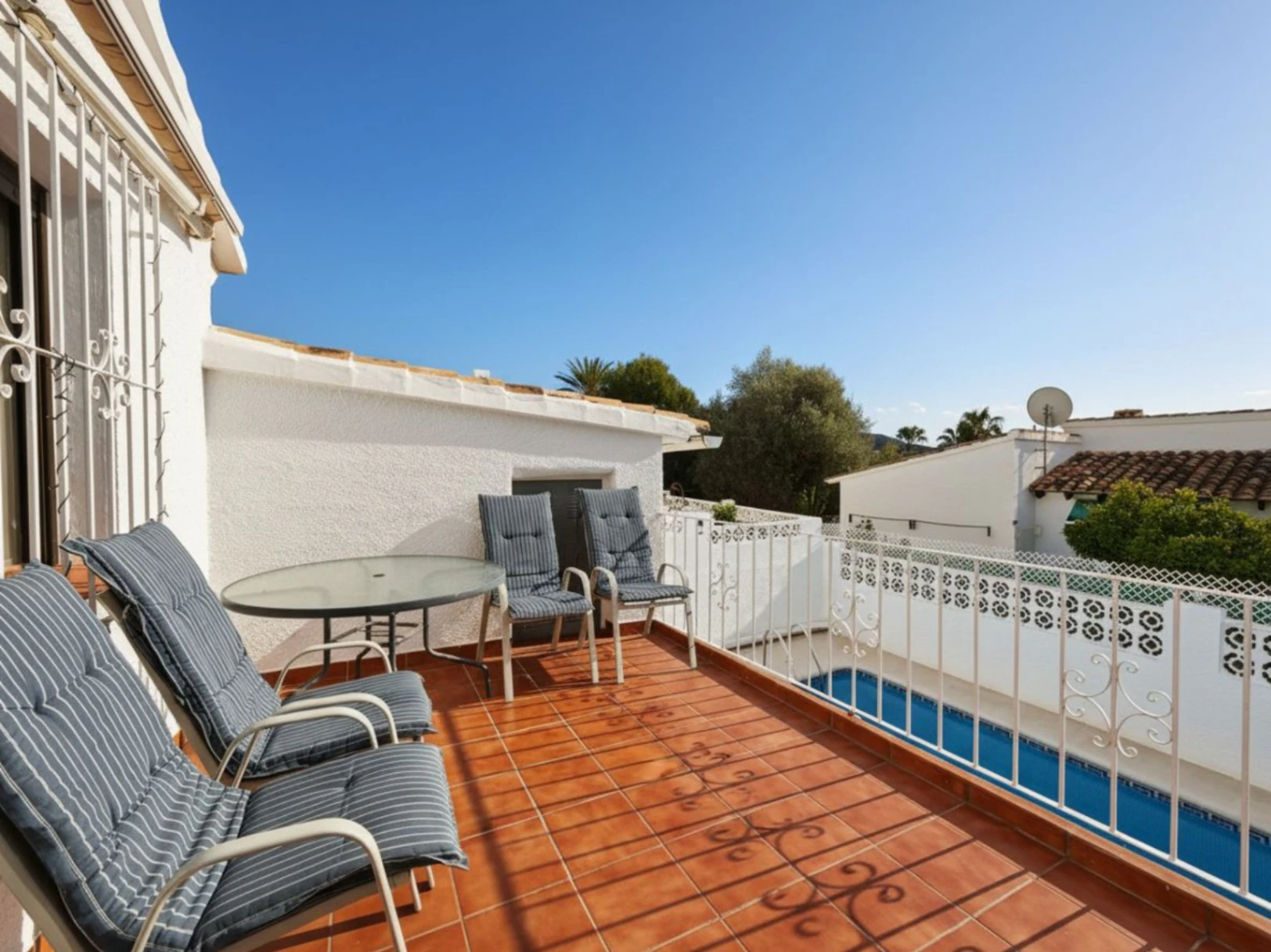 CASA LUCHA - MORAIRA