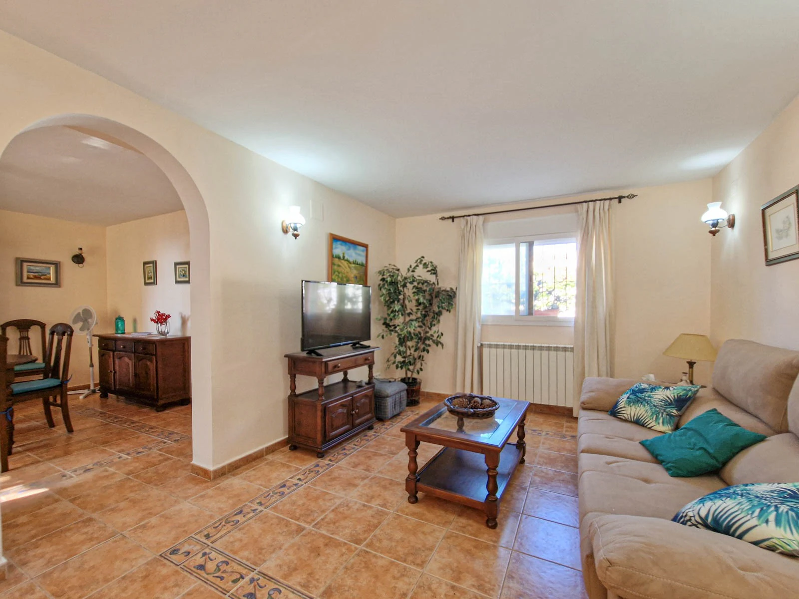 SUMMER RENTAL APARTMENT WITH PRIVATE POOL