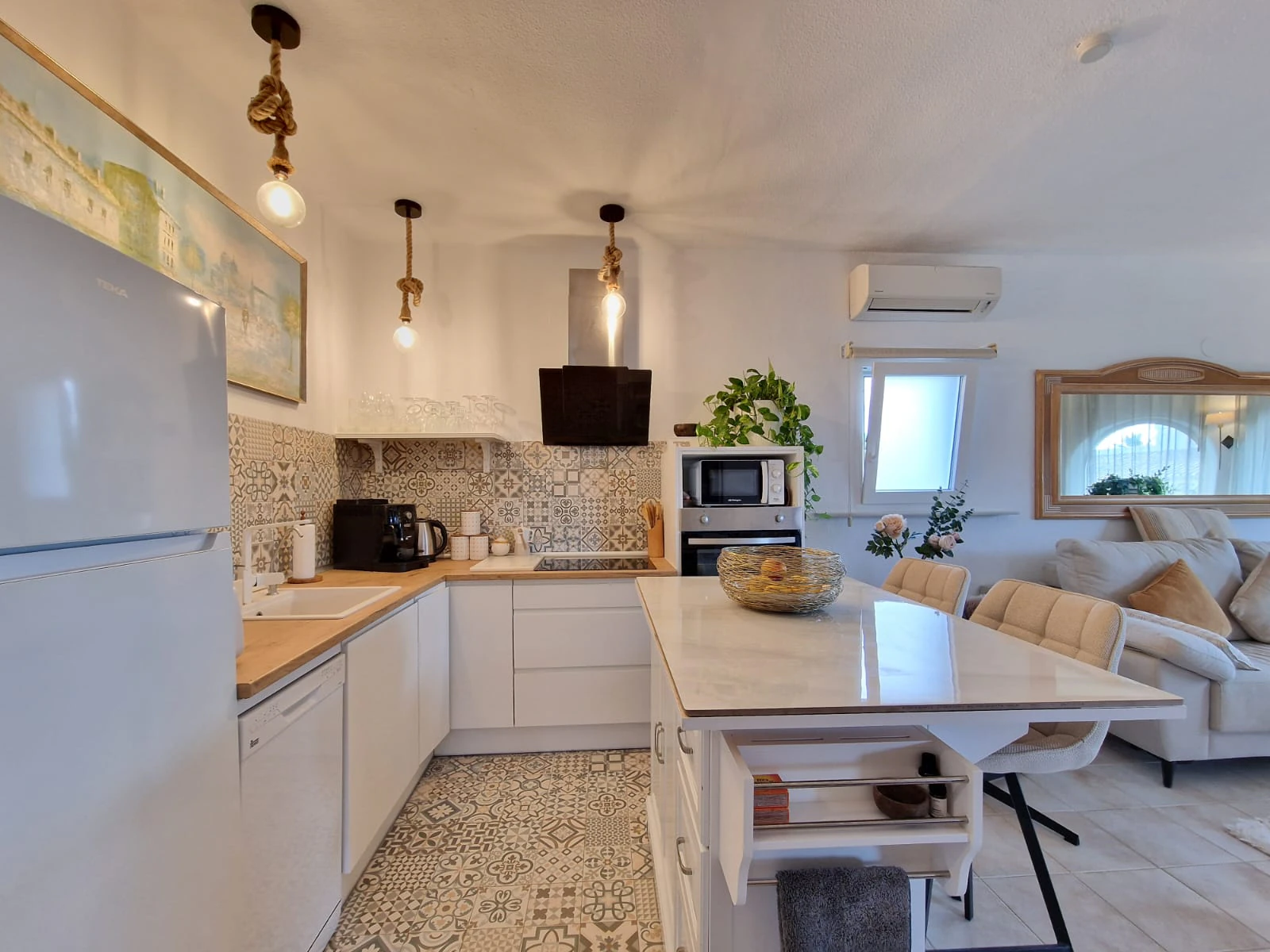 SUMMER RENTAL - PEACEFUL LOCATION