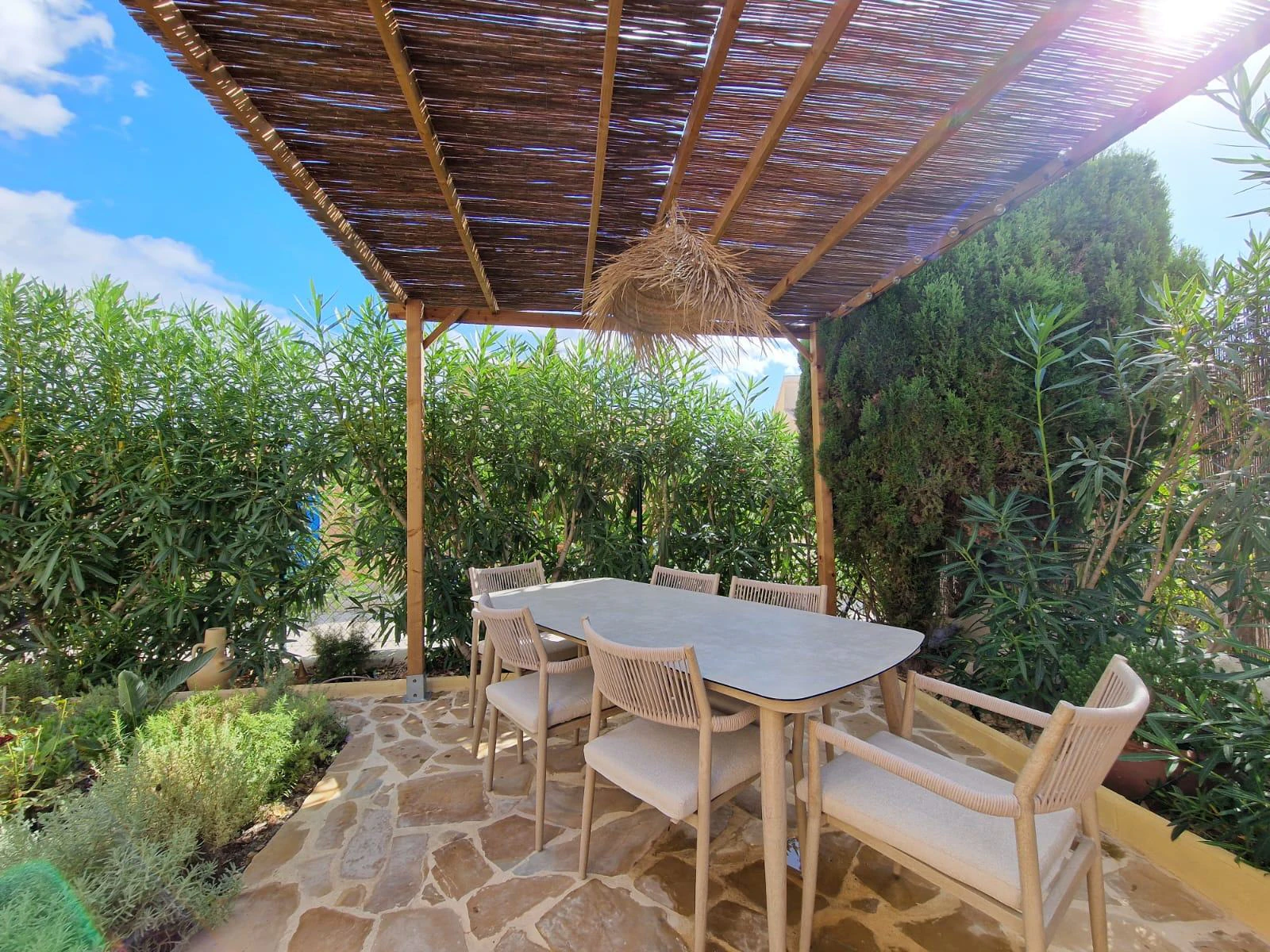 SUMMER RENTAL - PEACEFUL LOCATION