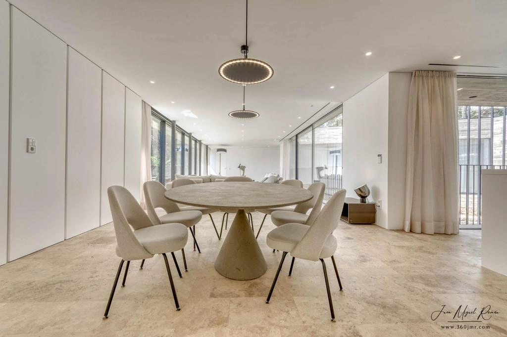 Preciosa villa moderna con un diseño único en venta en Benissa