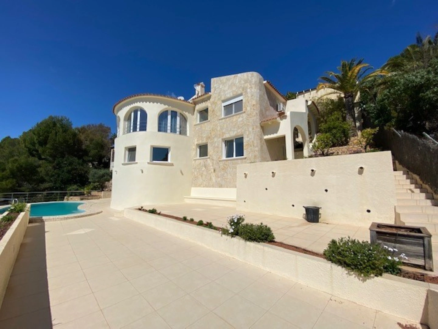 AR56709 - Villa con vistas al mar en venta en Altea