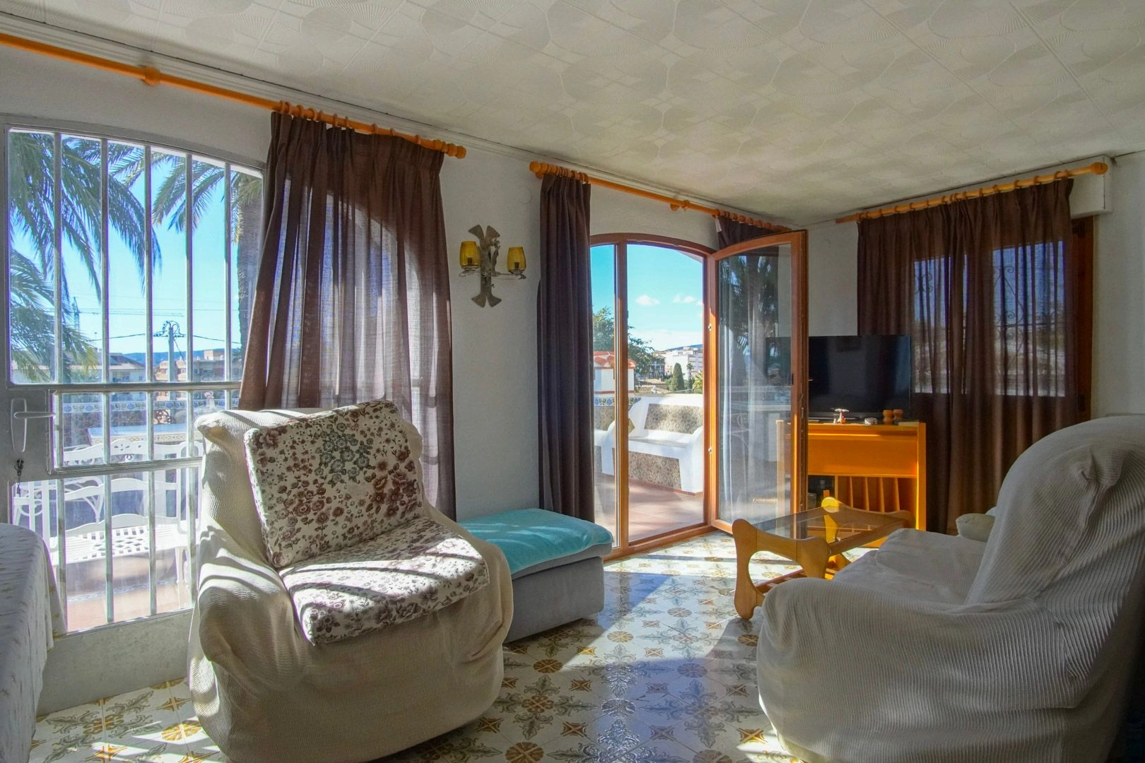 Villa avec vue sur la mer à quelques minutes du port de Javea.