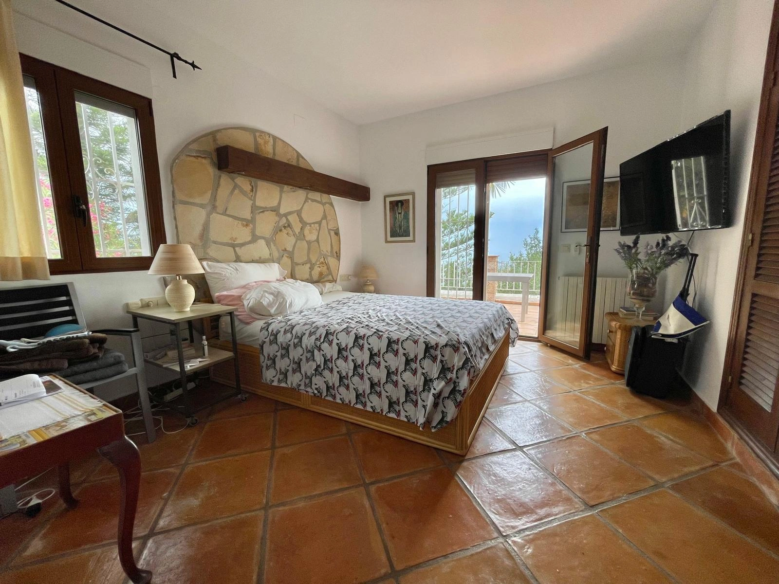 Villa de 4 dormitorios en venta en Montepego con vistas al mar