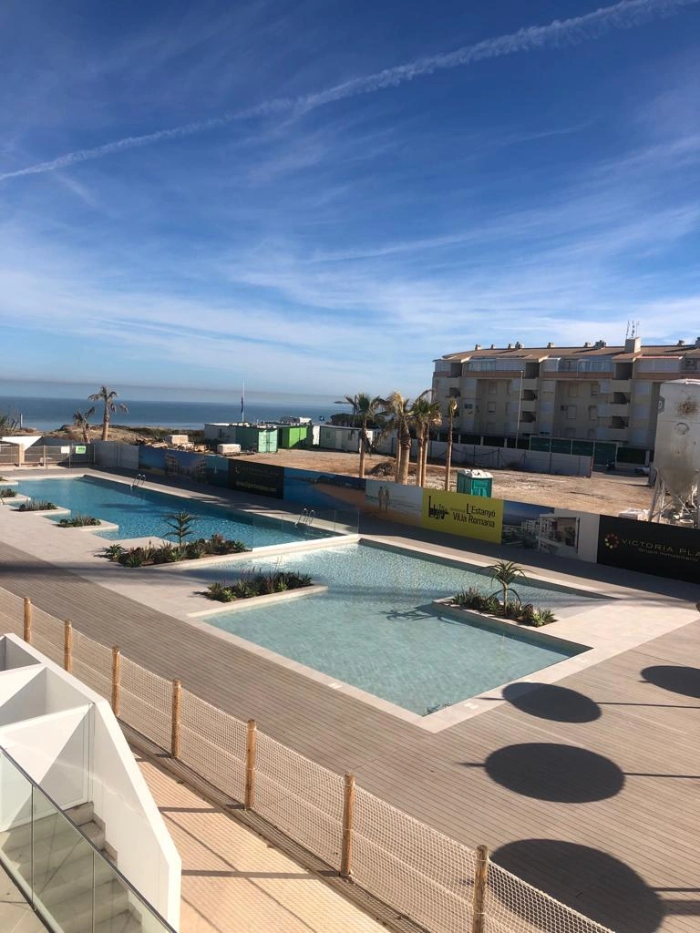Piso de 3 dormitorios en primera linea de Playa en venta en Denia