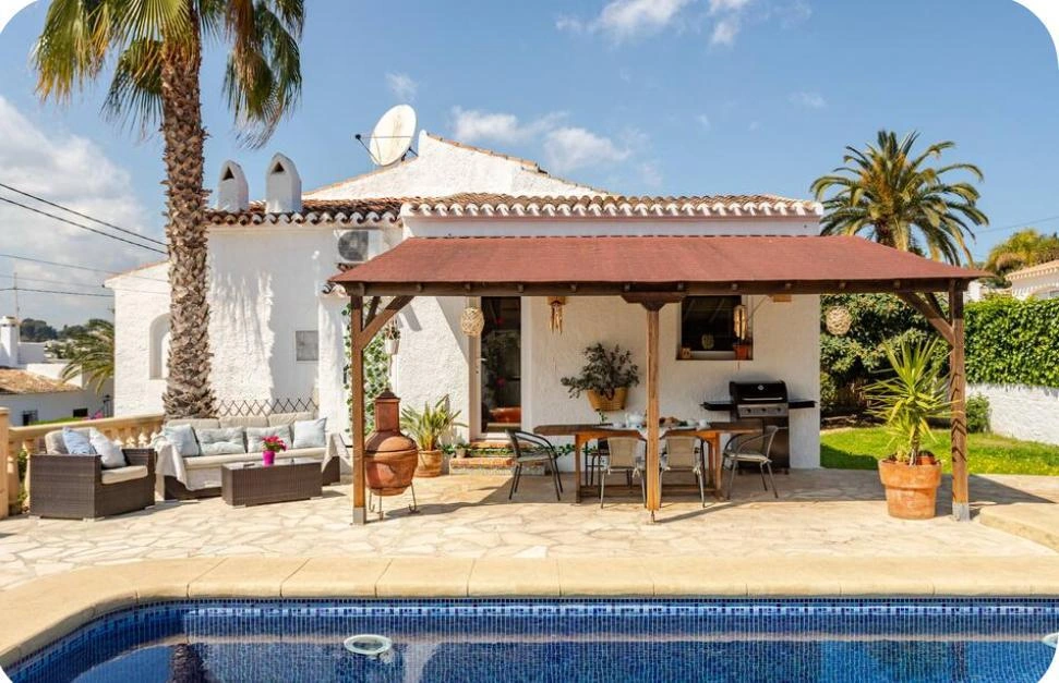Charmante villa à vendre avec jardin et piscine privée à Cap Martí, Jávea – Costa Blanca