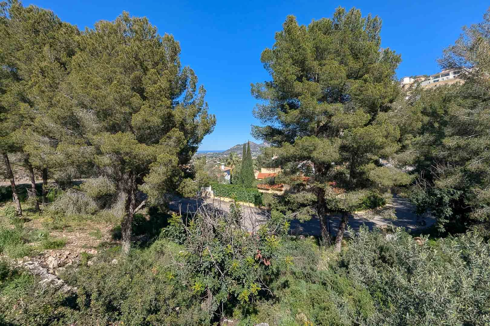 Complejo de villas independientes en construcción con piscina privada y vistas parciales al mar a la venta en pedreguer.