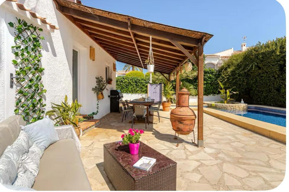 Charmante villa à vendre avec jardin et piscine privée à Cap Martí, Jávea – Costa Blanca