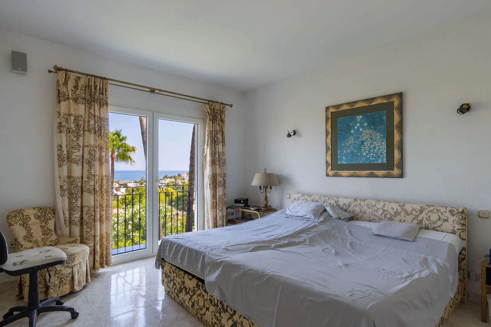 Villa con vistas panoramicas al mar a la venta en Denia.