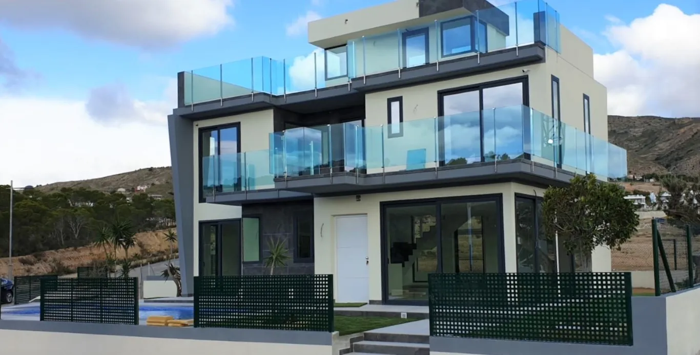 Venta. Villa / Chalet en Finestrat
