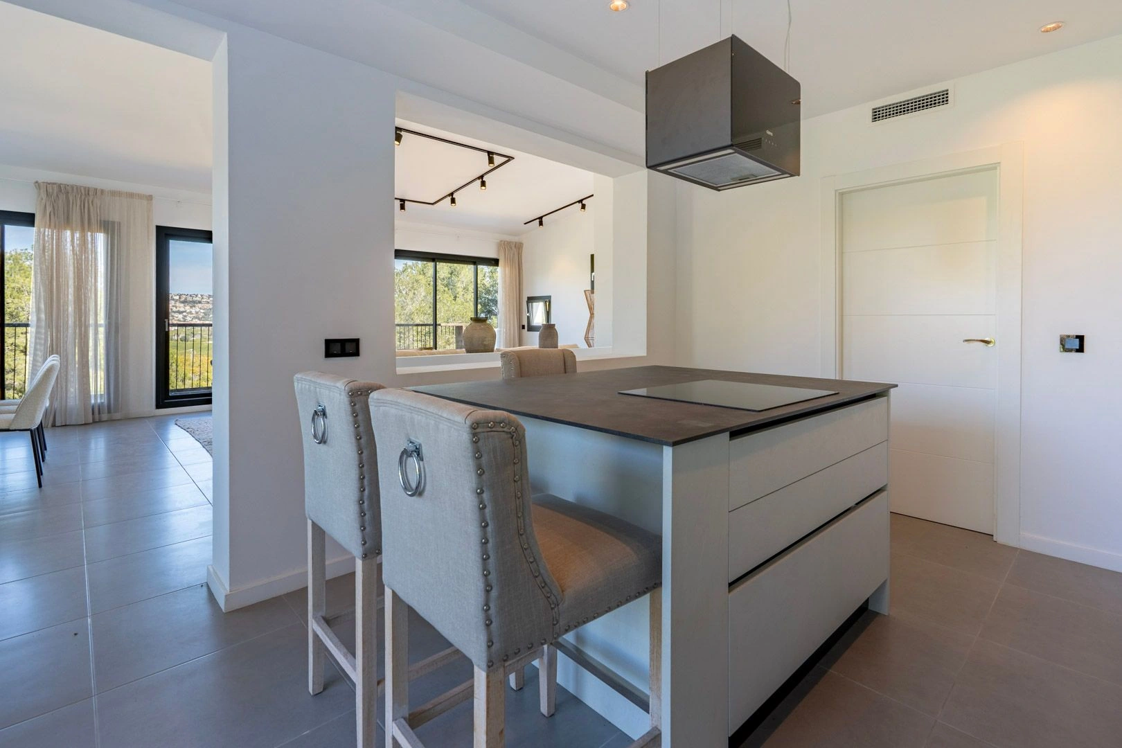 Superbe villa moderne avec vue panoramique sur la mer à Javea.