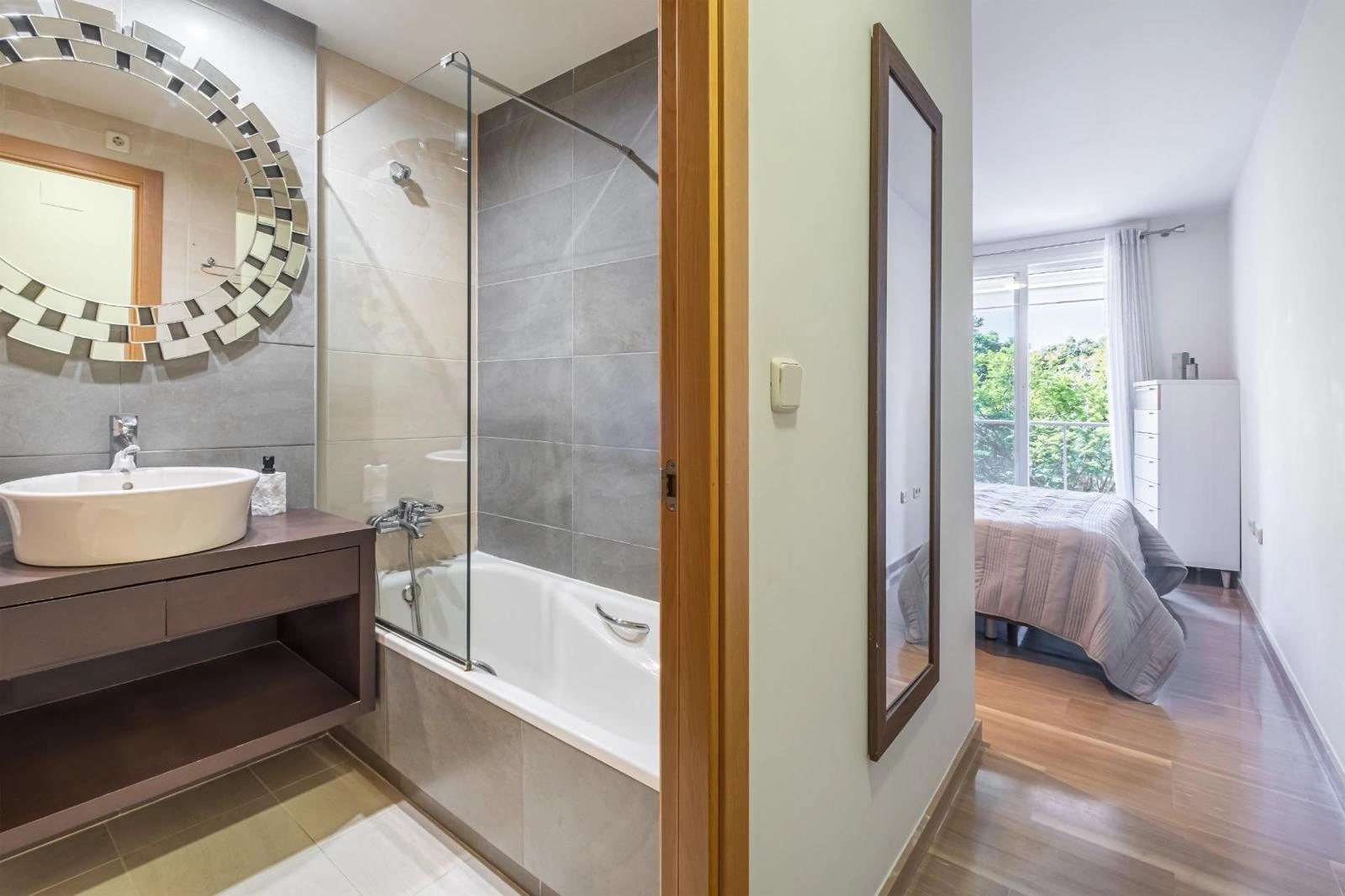2-bedroom apartment for sale in Javea in urbanization with pool and garden