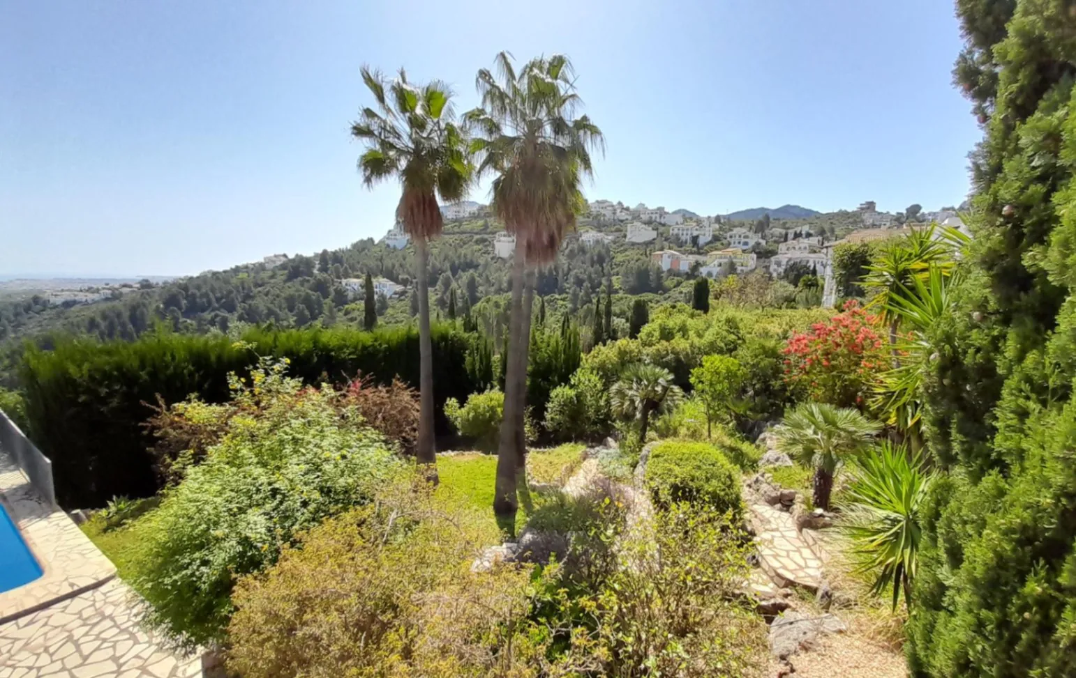 Villa de 4 dormitorios en venta en Montepego con vistas al mar