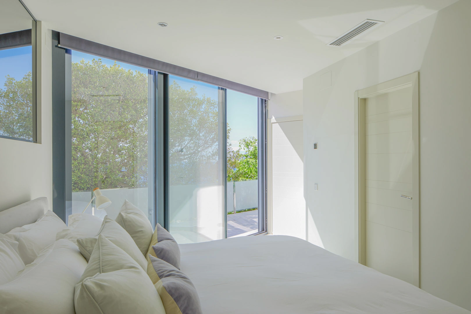 Designer-Villa mit Panoramablick auf das Meer zum Verkauf in El Portet, Moraira