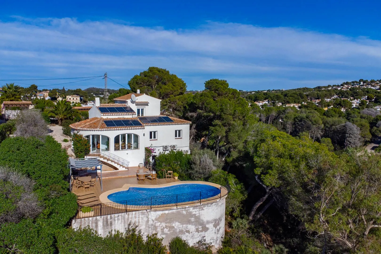 Traditionele villa met schitterend uitzicht op zee te koop in Ambolo, Jávea
