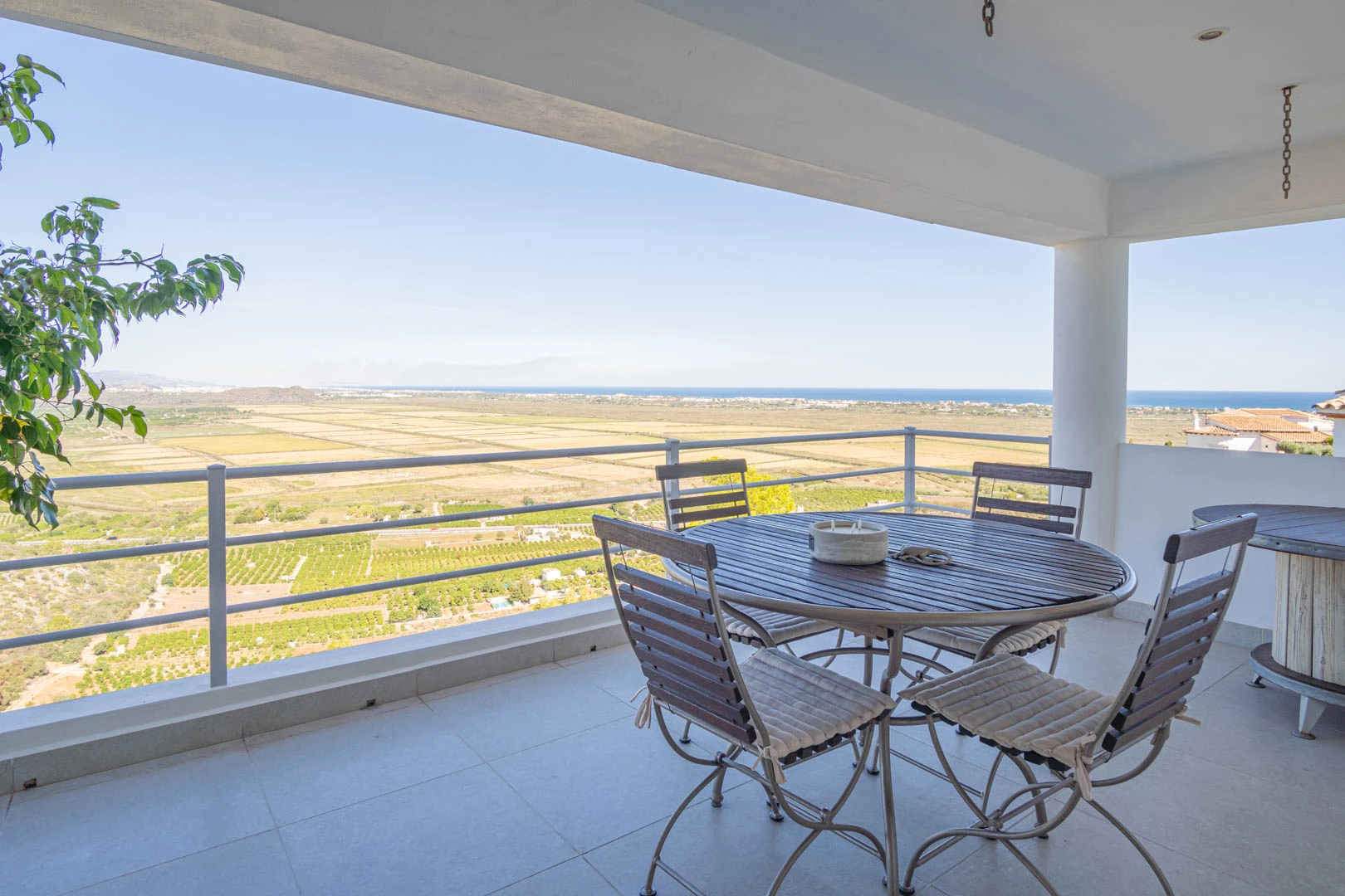 Villa con vistas al mar a la venta en Monte Pego