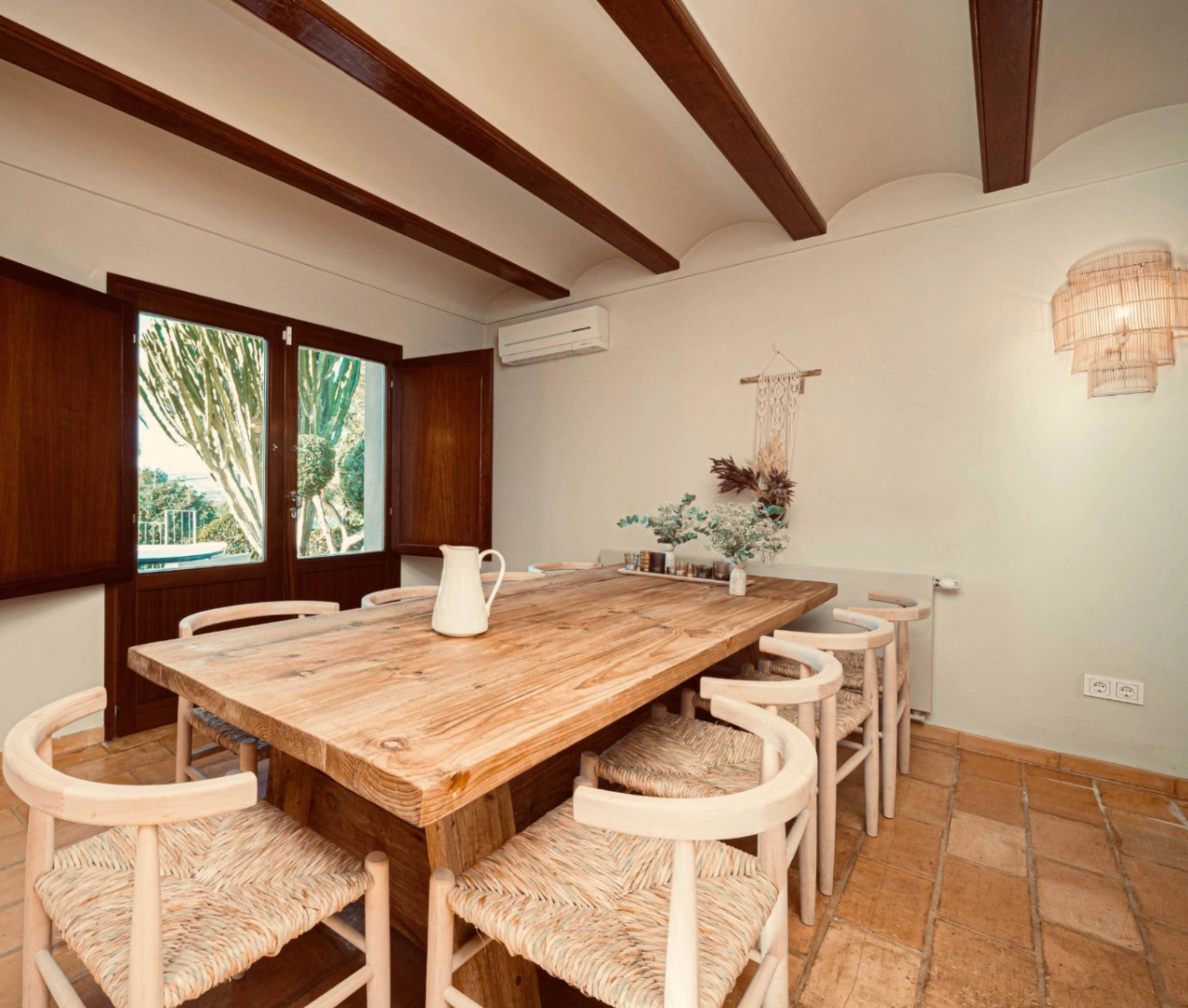 Wunderschöne, renovierte Villa mit 5 Schlafzimmern zu verkaufen in Montgó, Jávea.