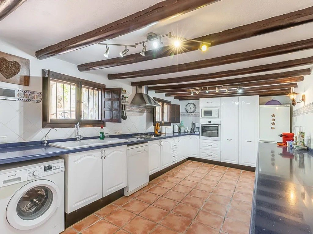 Encantadora finca rústica en venta en Benissa, con auténtico carácter mediterráneo.
