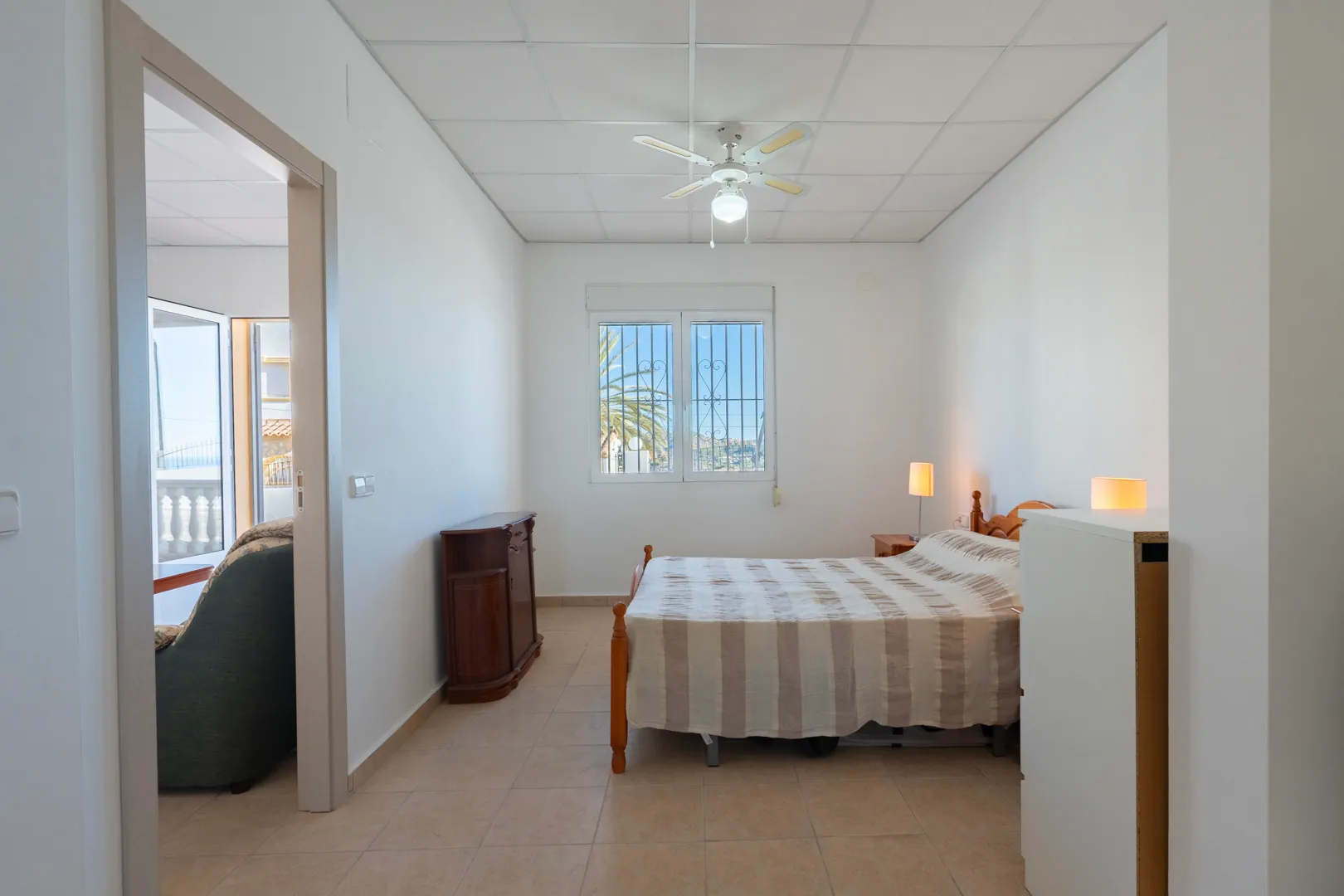 Villa con casa de invitados y vistas panoramicas al mar en venta en Calpe