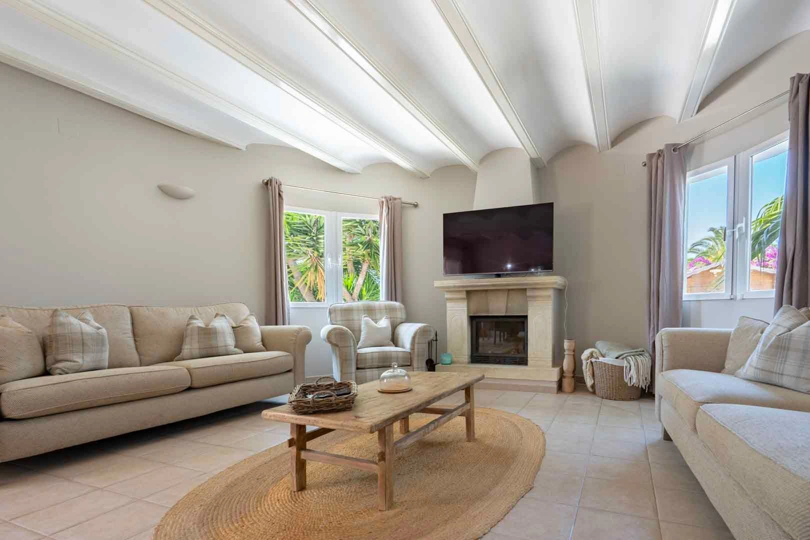 Villa rénovée de plain-pied avec jardin et piscine à Costa Nova, Jávea
