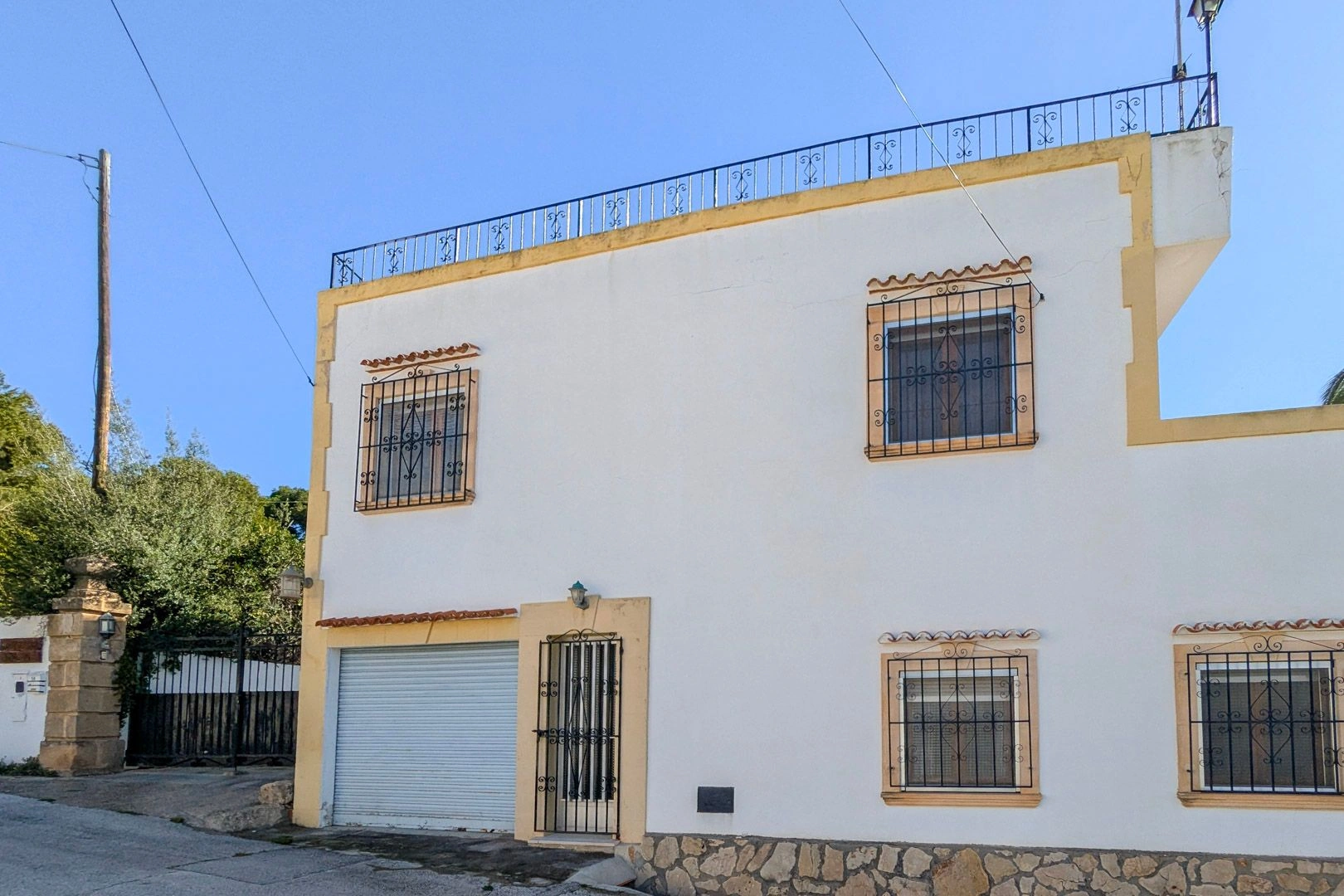 Villa avec vue sur la mer à quelques minutes du port de Javea.