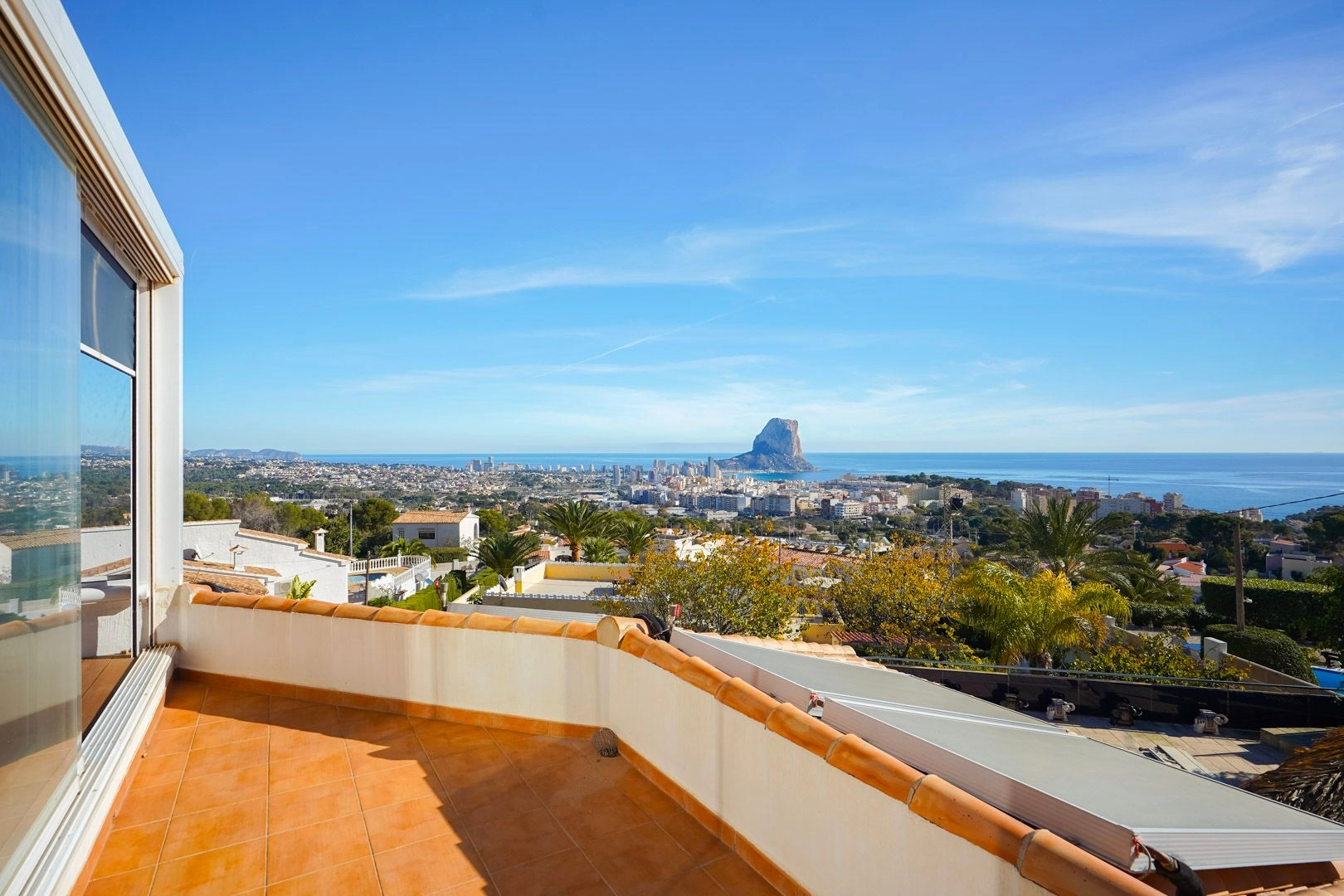 Villa con vistas panoramicas al mar en venta en Calpe