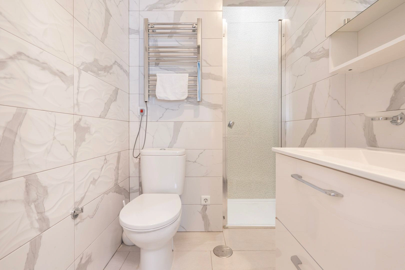 Apartamento de dos dormitorios en primera línea en venta en Altea