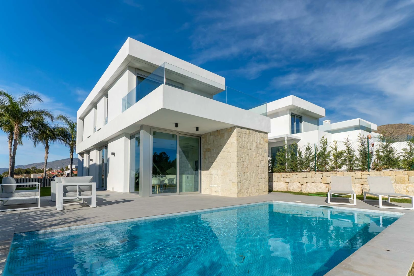 AR56338 - Villa moderna con piscina privada a la venta en Finestrat